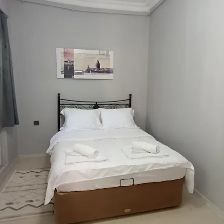 Beyoglu'nda Guzel Bir Daire 1