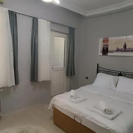 Beyoglu'nda Guzel Bir Daire 1 *