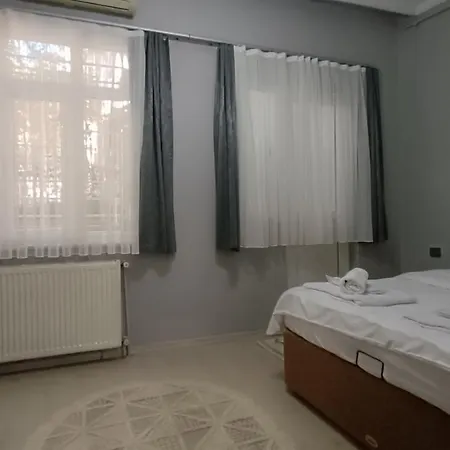 Beyoglu'nda Guzel Bir Daire 1 * イスタンブール